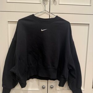 Nike Women's Black Cropped Sweatshirt